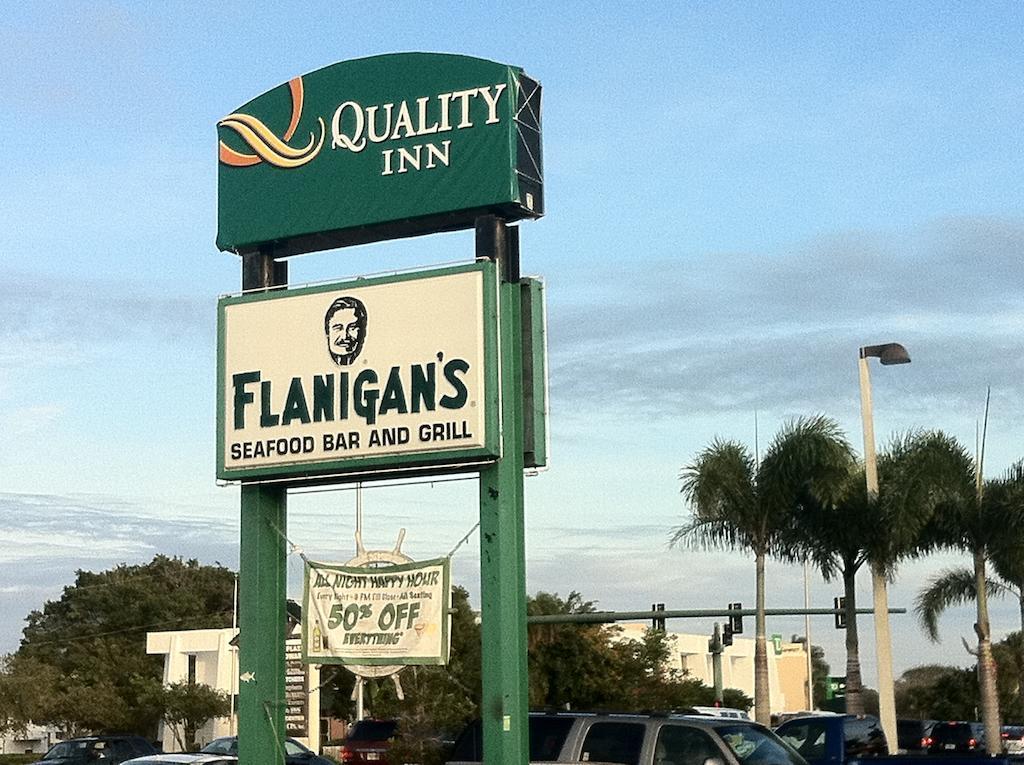 Quality Inn Downtown Stuart Exterior photo